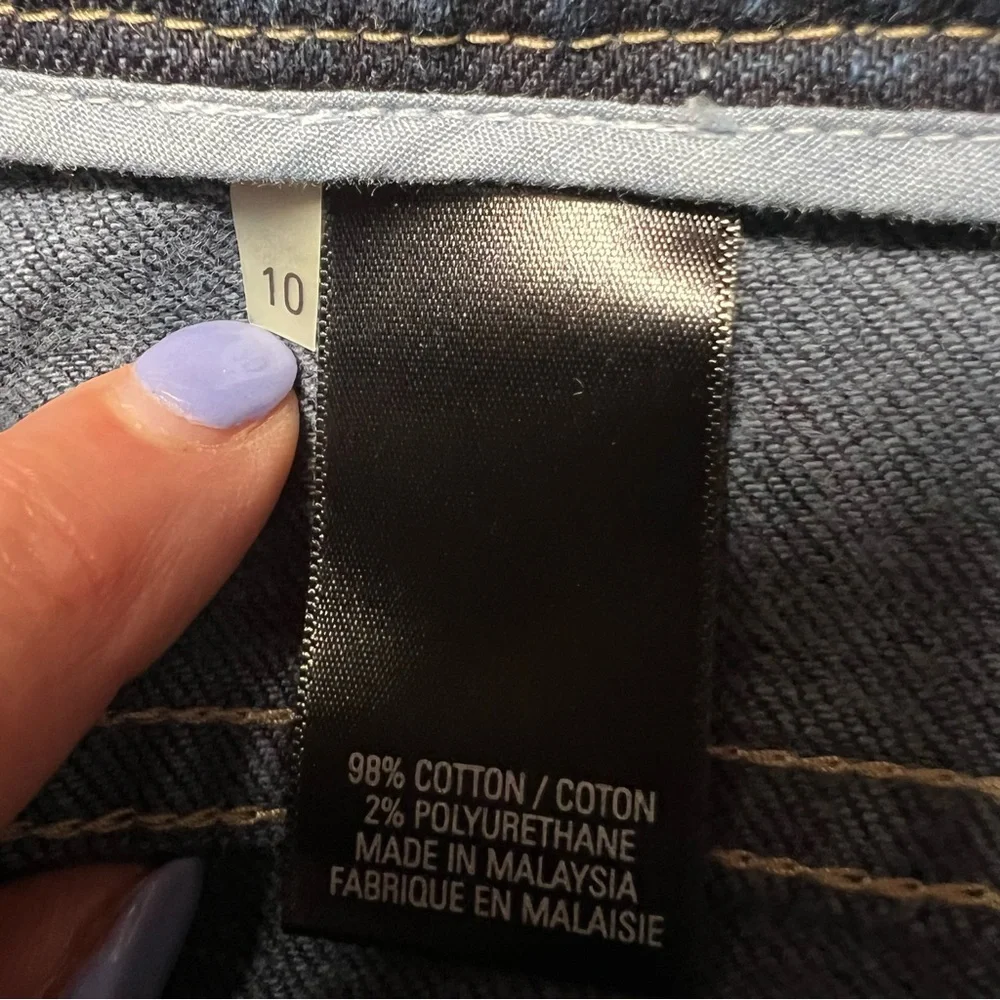 Tahari Dark Wash Indigo Jeans Mid Rise Straight Leg Size 10, 33” inseam